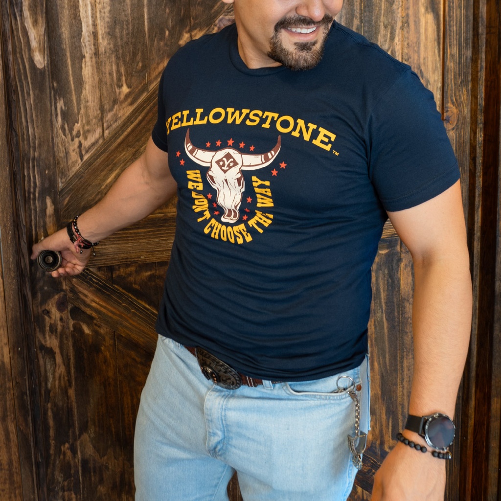 https://ranchandcorral.com/wp-content/uploads/imagenes/t-shirt_yellowstone_navy_horns_7727/image_t-shirt_yellowstone_navy_horns_image_5107.jpg